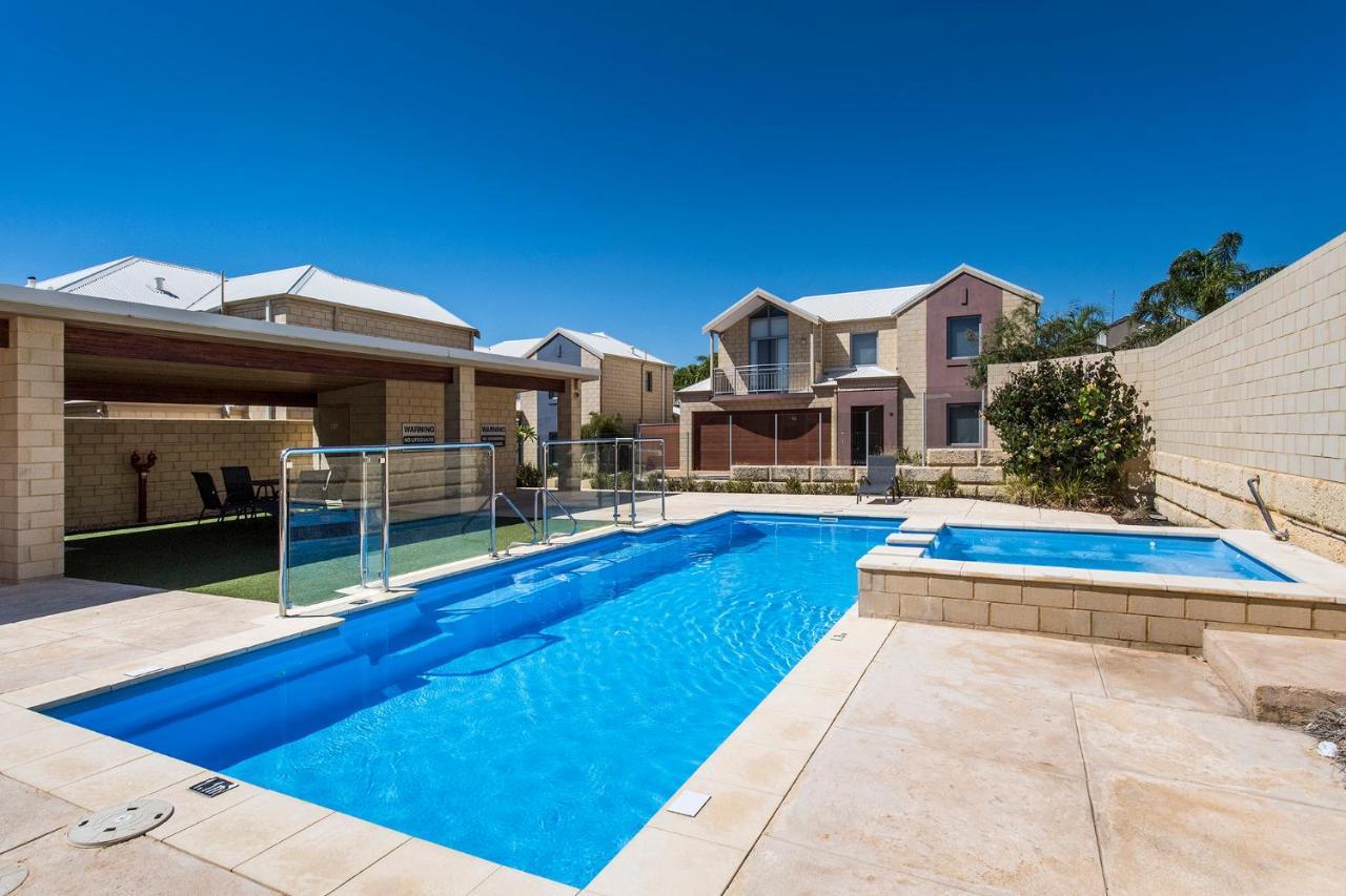 Serenity On The Terrace Mandurah Exteriör bild